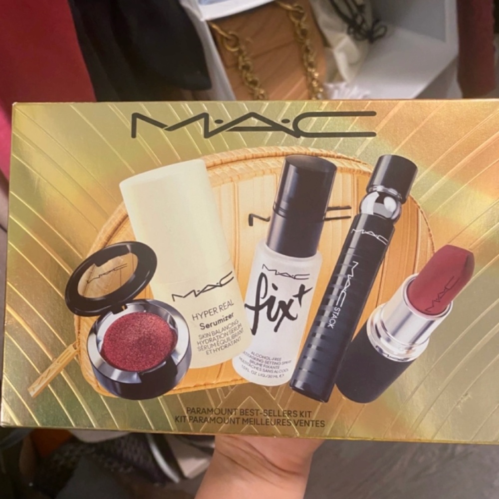MAC Cosmetics Paramount Best-Sellers Kit - 6 Piece w/ Pouch